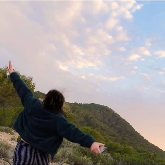 Meet your Posher - Picture 1 of 1